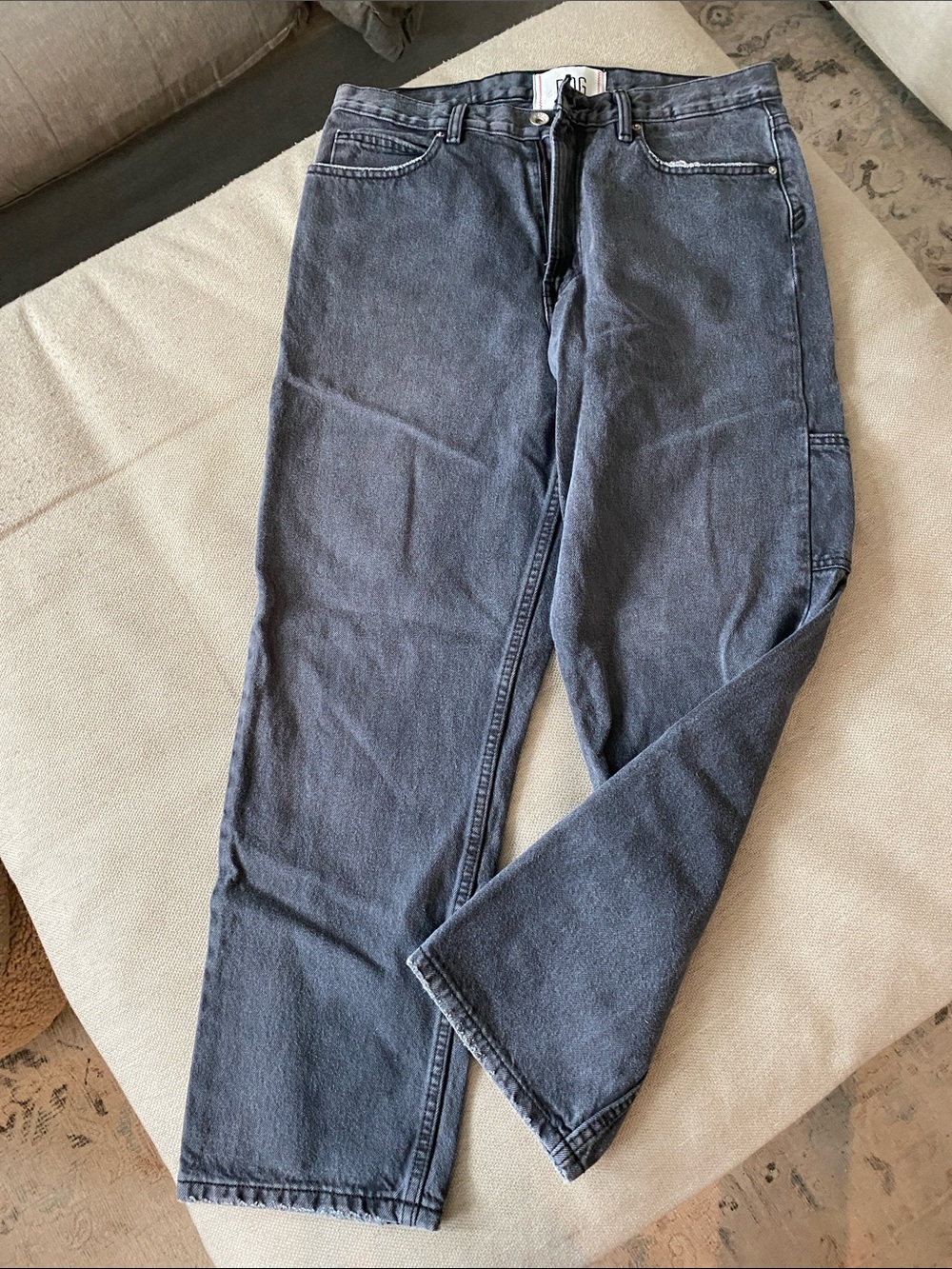 BDG UO 32W 30L Men’s Washed Gray Relaxed Jeans